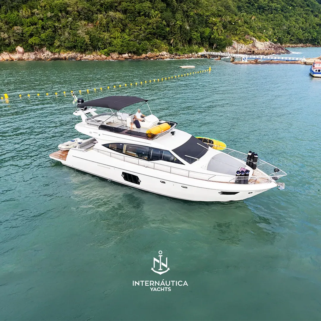 Ferretti 53 2013 à venda — Internáutica Yachts