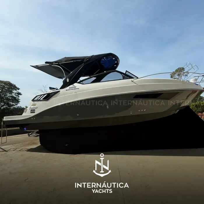 Fibrafort FOCKER 300 GTS 2025 à venda — Internáutica Yachts