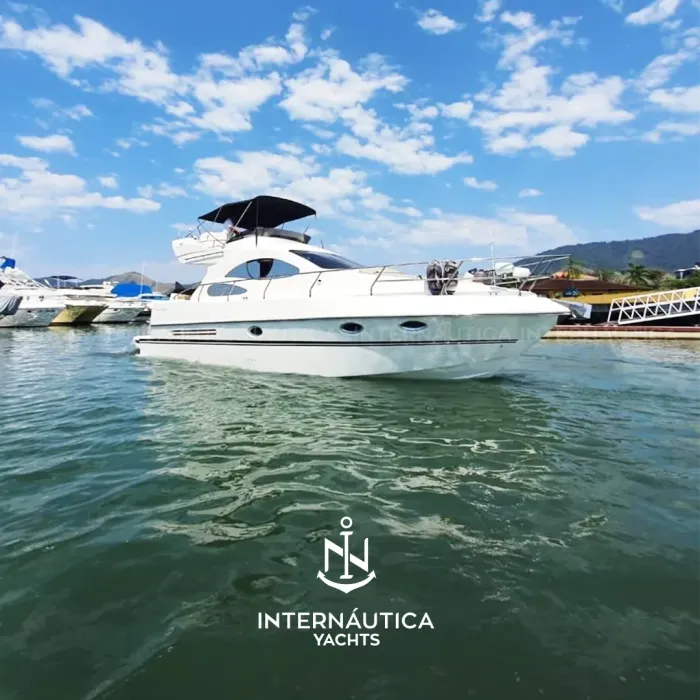 Intermarine 380 FULL 2007 à venda — Internáutica Yachts