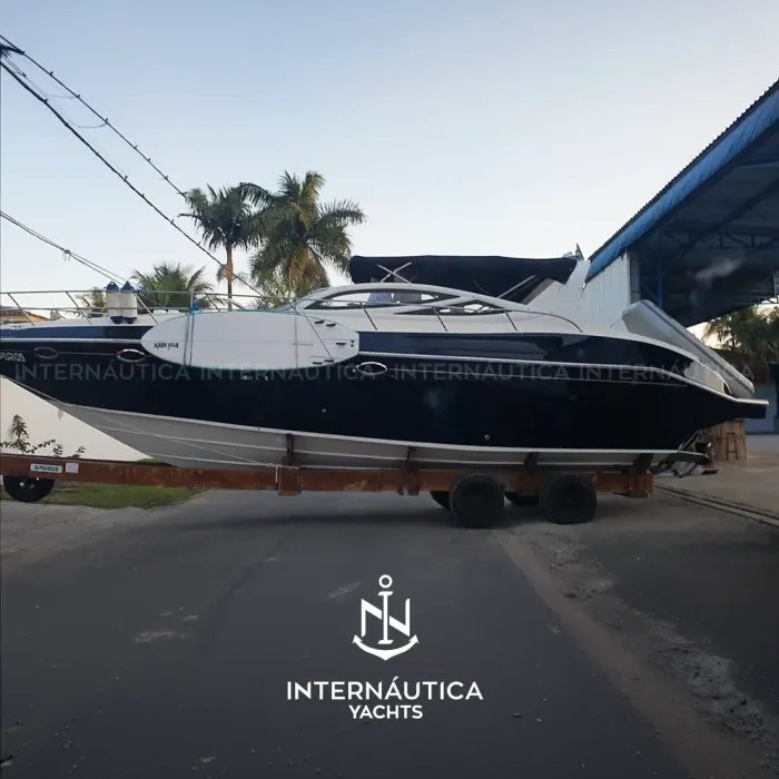Real Powerboats REAL CLASS 41 2010 à venda — Internáutica Yachts