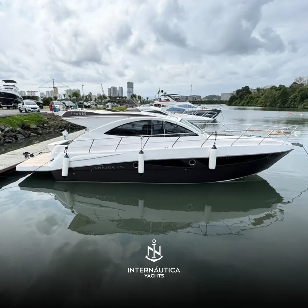 Solara 380 2020 à venda — Internáutica Yachts