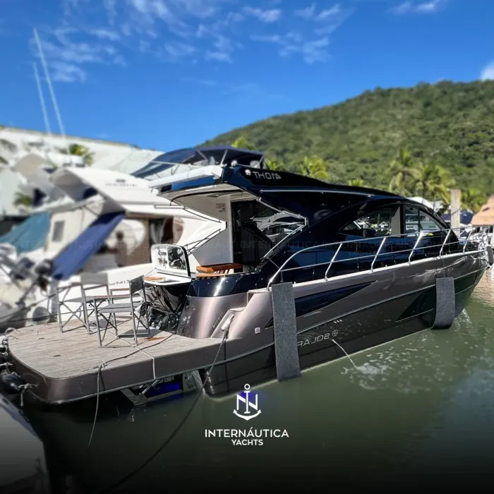 Solara 410 2023 à venda — Internáutica Yachts